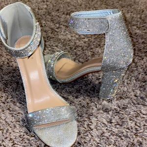 Gorgeous blinged Windsor heels!!